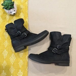 UGG Simmens Women’s Moto Boots- 9